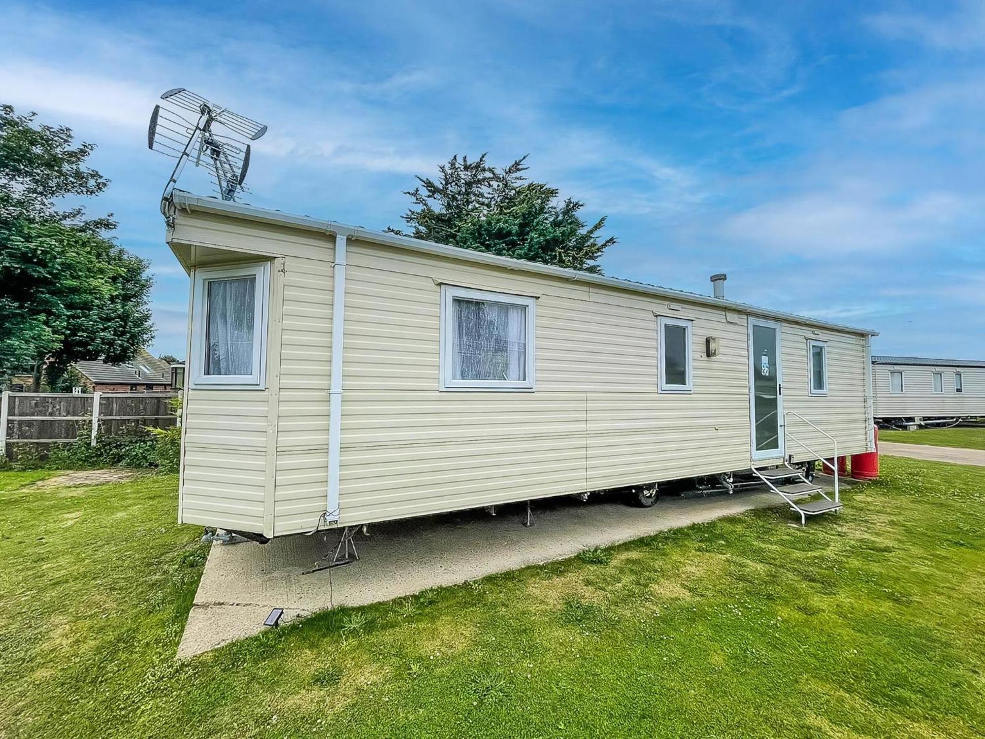 Great Caravan At Breydon Water Holiday Park, Ref 10086B Belton with Browston Exterior photo