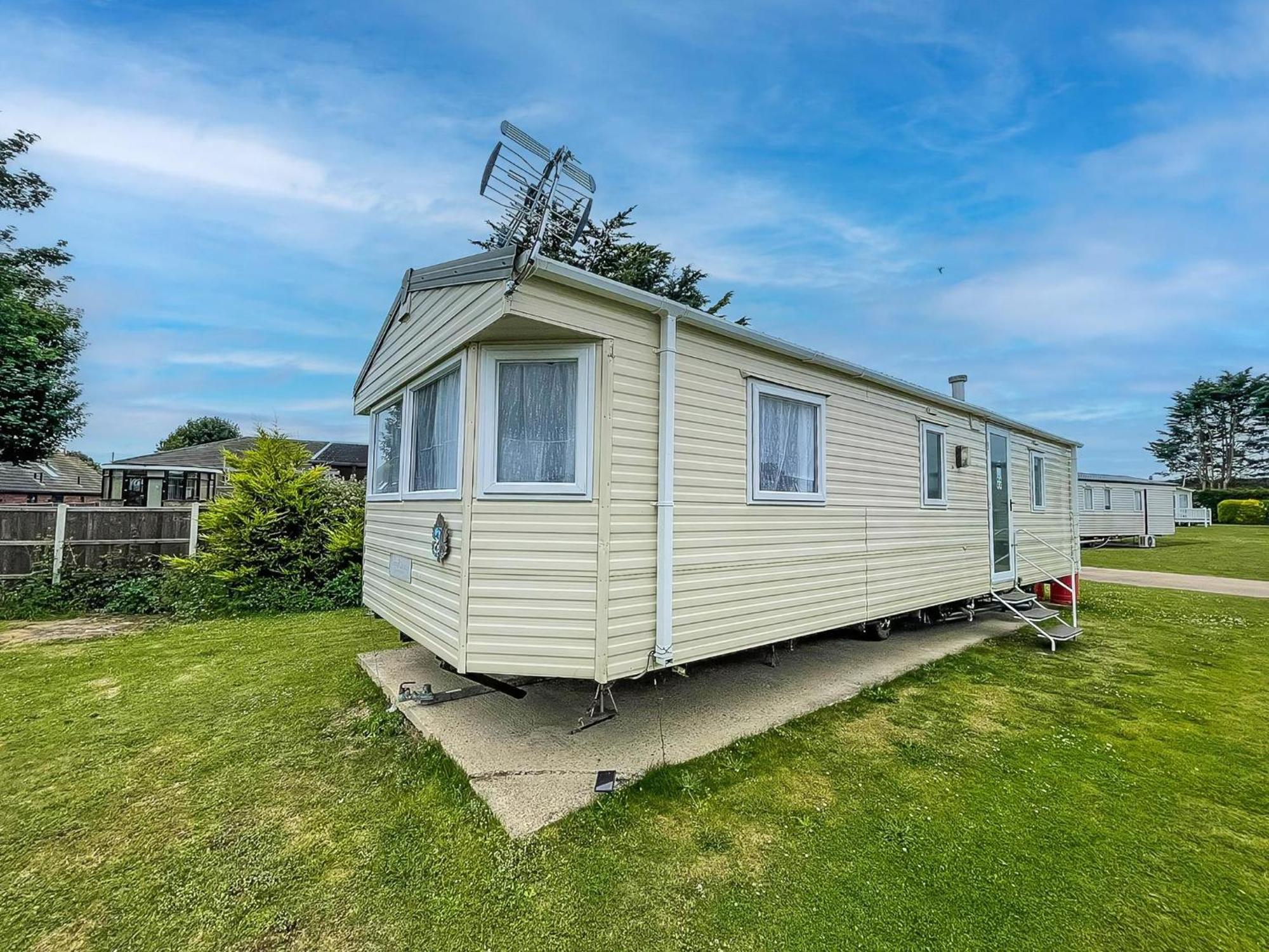 Great Caravan At Breydon Water Holiday Park, Ref 10086B Belton with Browston Exterior photo